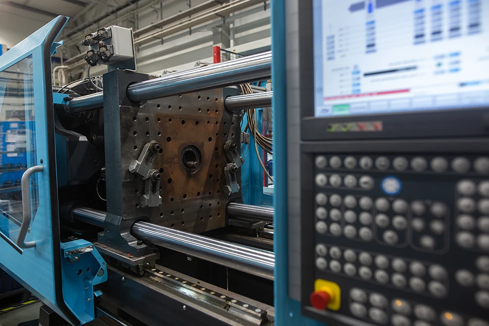 Plastic Injection Molder with Assembly, Packing, & Shipping Capabilities